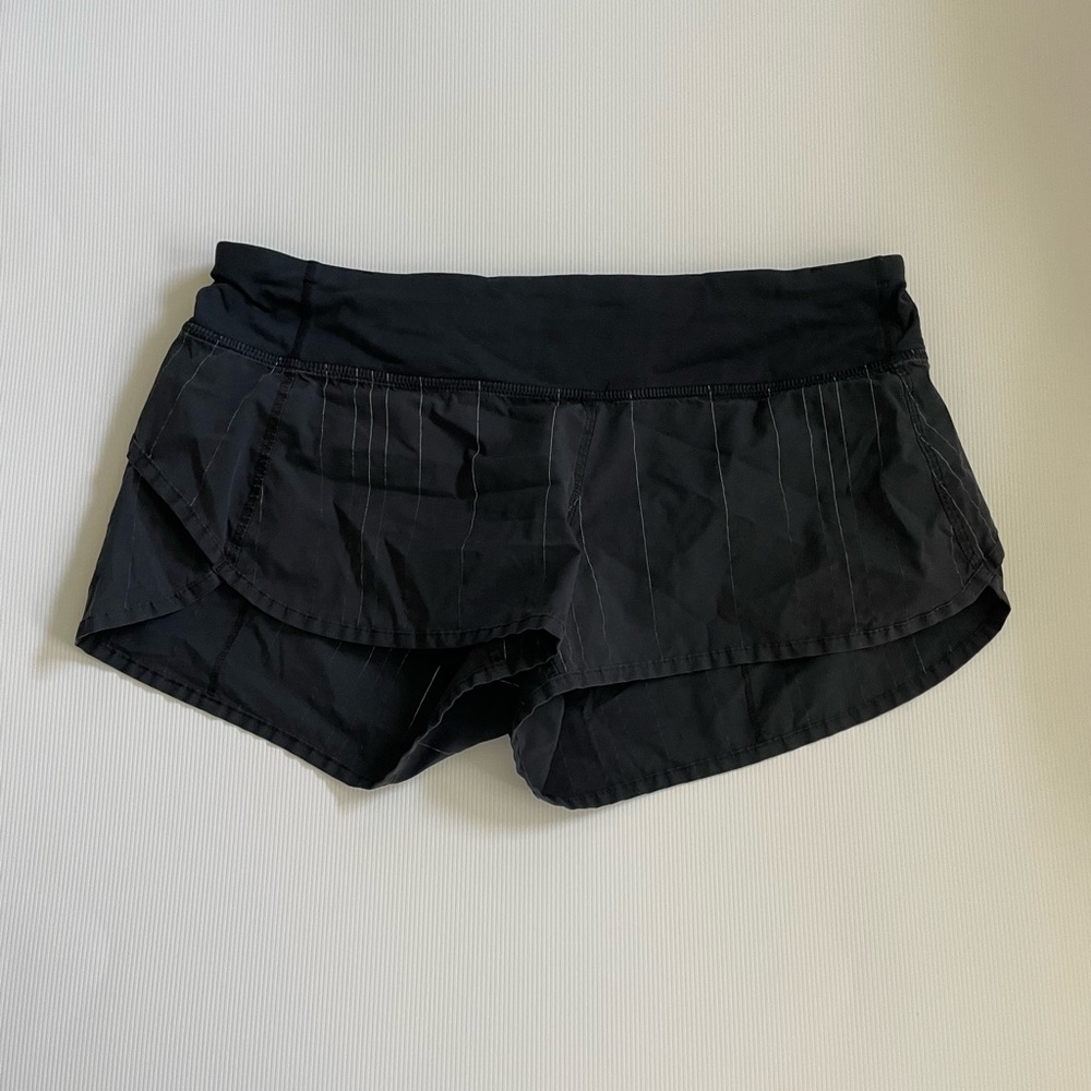 Lululemon speed up low-rise lined short